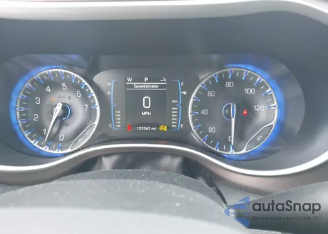 2017 Chrysler Pacifica Touring Plus z USA, uszkodzony, nr VIN 2C4RC1BG5HR771389